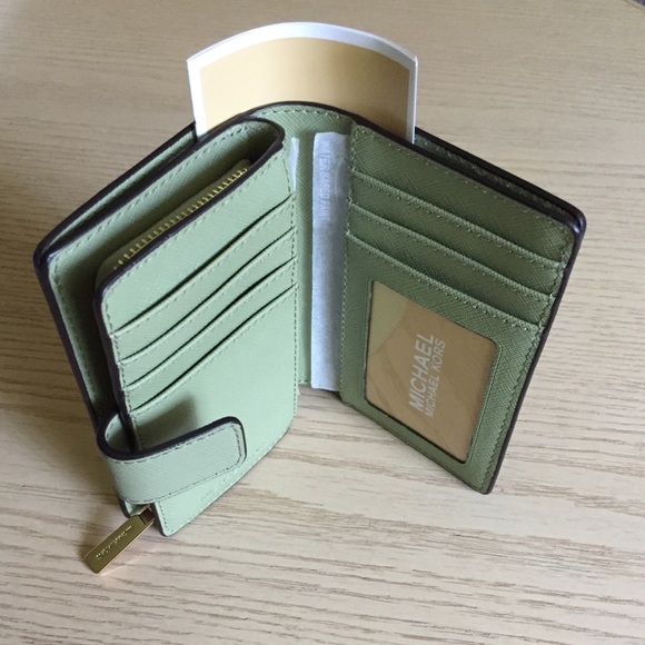 Michael Kors Light Sage Leather Bifold Wallet - Picture 6 of 8